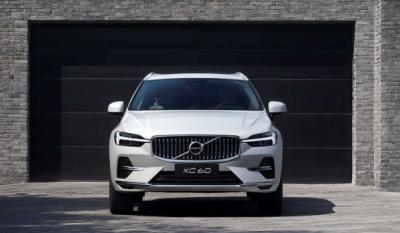 沃尔沃xc60车身尺寸多少 乘坐/存储空间实测(定位是中型suv)
